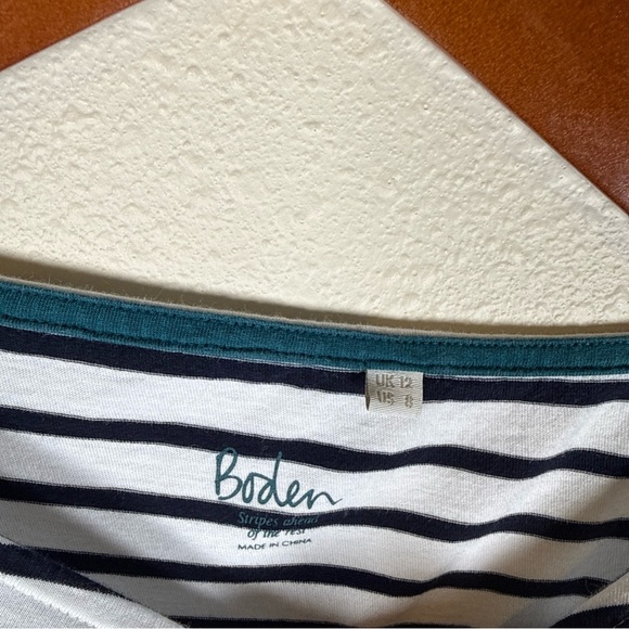Boden Stripes Ahead Of The Rest Black White Tee Womens 8 - Picture 3 of 7